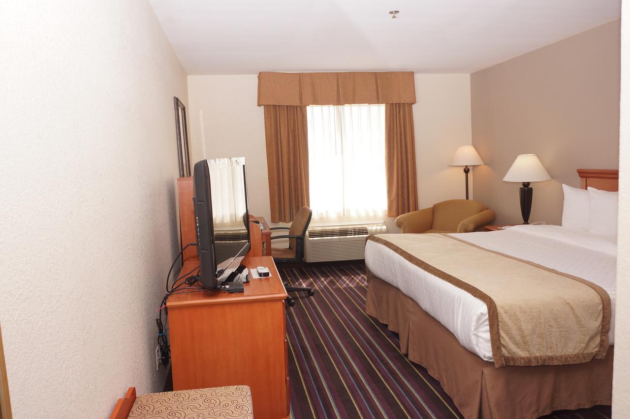 Best Western Isabelle Court Galliano Exterior photo